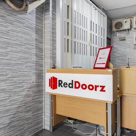 RedDoorz @ Jemursari Surabaya 2 Bagian luar foto